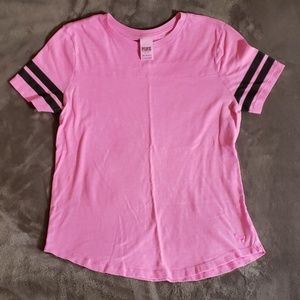 Athletic tee shirt by pink
